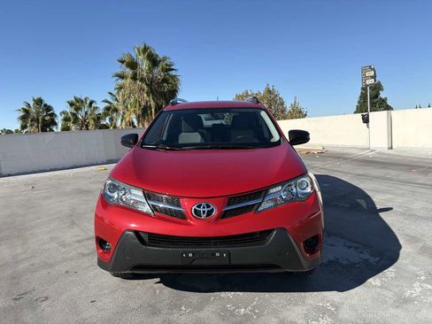 Used 2013 Toyota RAV4 LE image 31