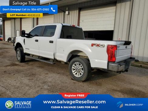 Used 2017 Ford F250 XL w/ STX Appearance Package AWD/4WD image 3