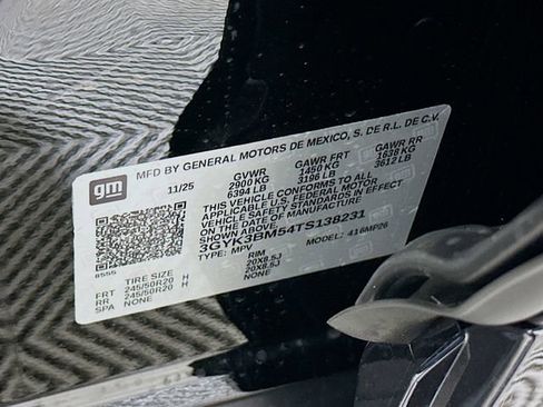 New 2026 Cadillac Optiq Luxury 1 image 21