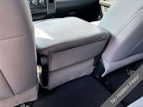 Used 2018 RAM 1500 Express AWD/4WD image 28