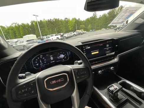 Used 2026 GMC Sierra 1500 Elevation w/ Elevation Premium Package AWD/4WD image 19