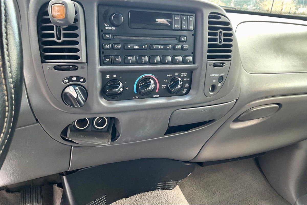 Used 2001 Ford F150 XL AWD/4WD image 14