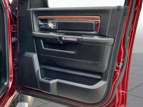 Used 2018 RAM 2500 Laramie AWD/4WD image 23
