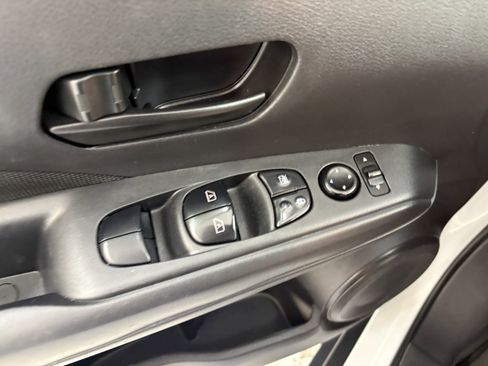 Used 2023 Nissan Kicks S FWD image 23