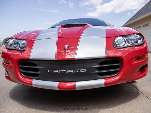 Used 2002 Chevrolet Camaro Z28 w/ SS Performance/Appearance Pkg RWD image 30