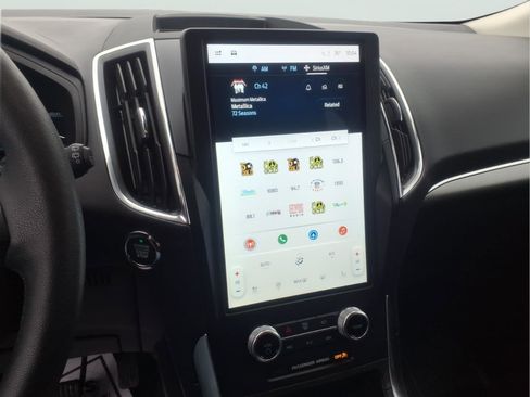 Used 2024 Ford Edge Titanium w/ Equipment Group 301A image 18