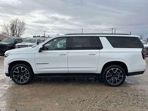 Used 2023 Chevrolet Suburban RST w/ Luxury Package image 2