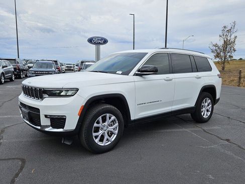 Used 2022 Jeep Grand Cherokee L Limited image 3