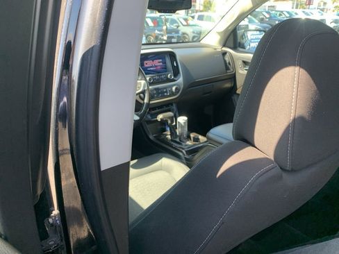 Used 2018 GMC Canyon SLE w/ Nightfall Edition AWD/4WD image 19