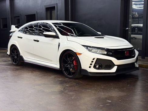 Used 2019 Honda Civic Type R image 11