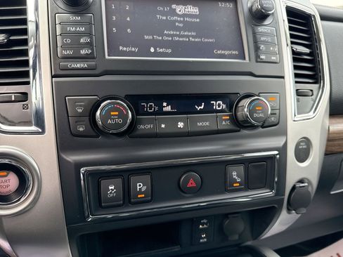 Used 2017 Nissan Titan SL image 20