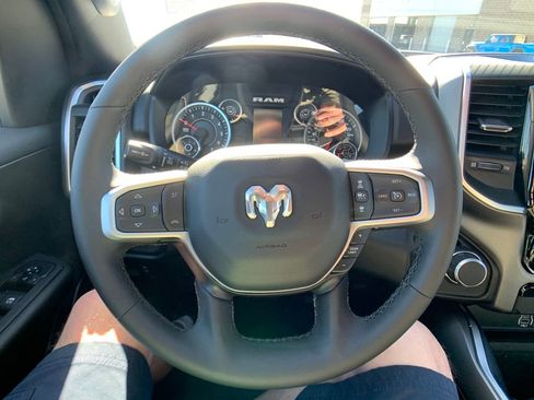 Used 2025 RAM 1500 Big Horn AWD/4WD image 16