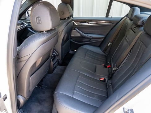 Used 2022 BMW 530i xDrive w/ Premium Package AWD/4WD image 32