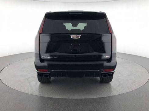 Used 2023 Cadillac Escalade V AWD/4WD image 7