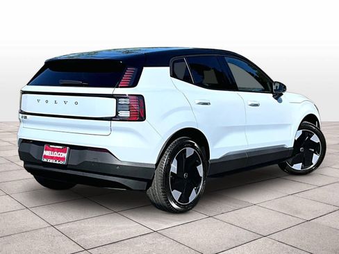 New 2026 Volvo EX30 Plus w/ Protection Package Premier image 4