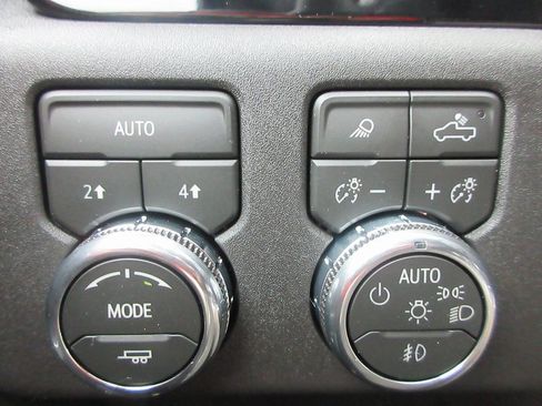 New 2026 GMC Sierra 1500 SLT w/ SLT Premium Plus Package image 15