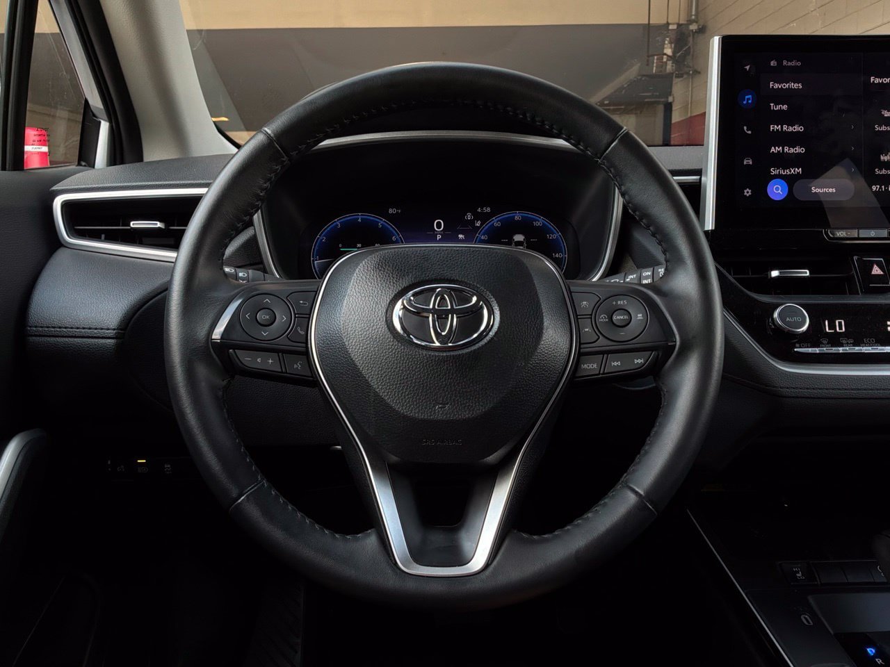 Used 2026 Toyota Corolla Cross XLE FWD image 35