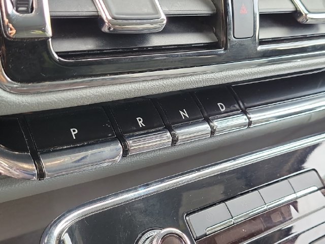 Used 2018 Lincoln Navigator L Reserve AWD/4WD image 28