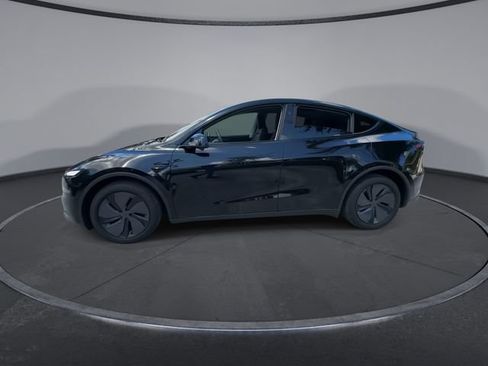 Used 2026 Tesla Model Y 2WD image 4