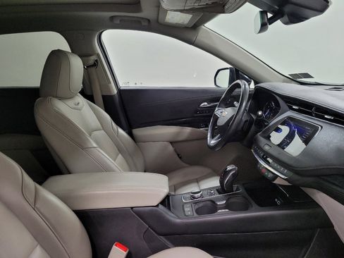 Used 2019 Cadillac XT4 Premium Luxury w/ Cold Weather Package AWD/4WD image 21