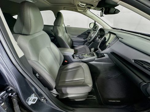 Used 2025 Subaru Crosstrek 2.0i Premium image 29