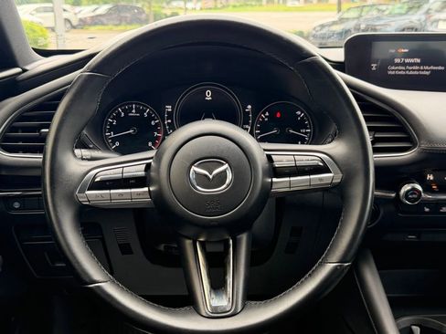 Used 2020 MAZDA MAZDA3 Hatchback w/ Preferred Package FWD image 24