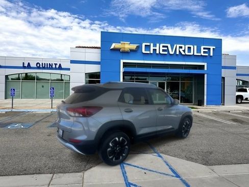 Used 2023 Chevrolet TrailBlazer LT FWD image 8