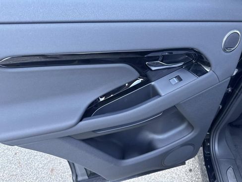 New 2026 Land Rover Range Rover Evoque S AWD/4WD image 12