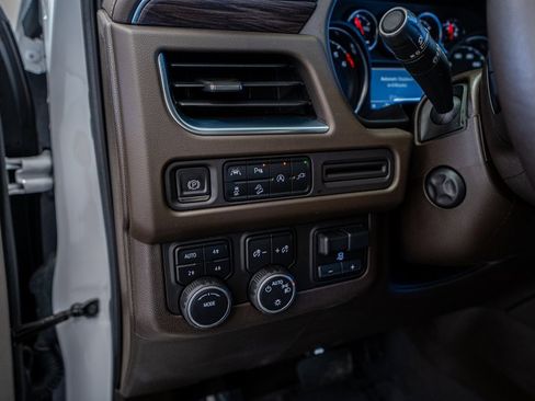 Used 2021 Chevrolet Tahoe Z71 w/ Luxury Package image 37