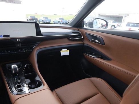 New 2026 Toyota Crown Signia image 27