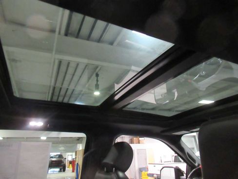 Used 2019 Ford F150 Raptor w/ Equipment Group 802A Luxury image 18