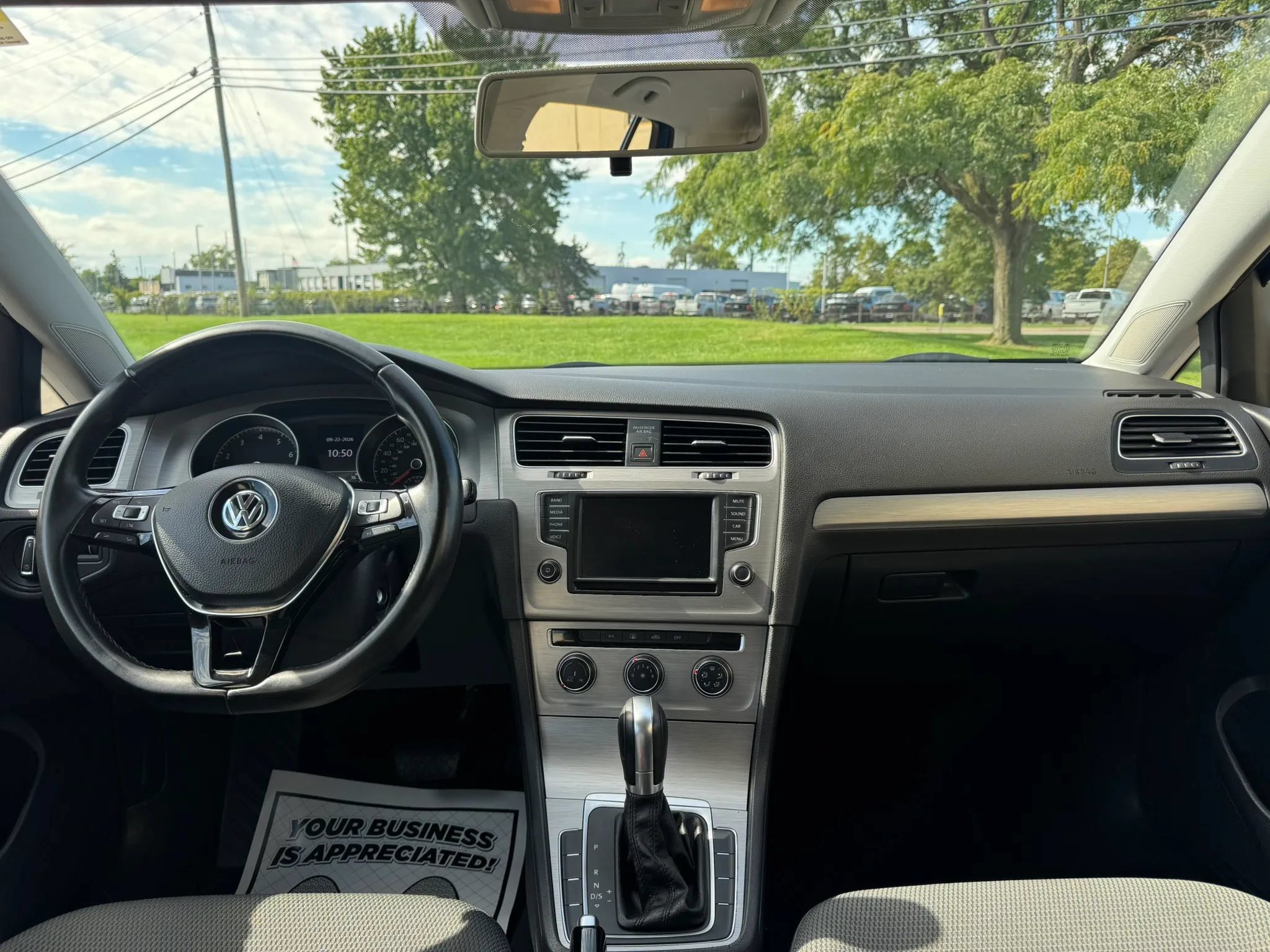 Used 2017 Volkswagen Golf SEL FWD image 13