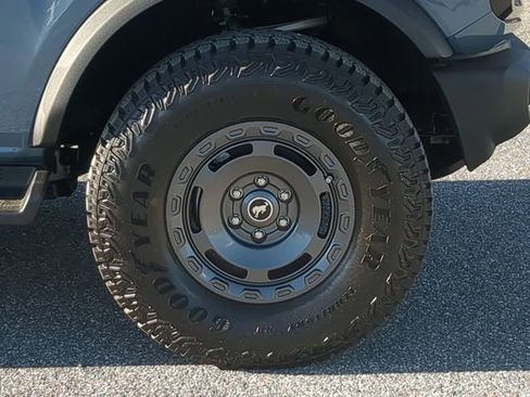 New 2025 Ford Bronco Outer Banks w/ Sasquatch Package image 24