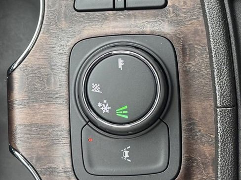 Used 2023 GMC Acadia Denali w/ Denali Ultimate Package image 28