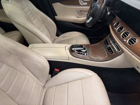 Used 2018 Mercedes-Benz E 300 image 30