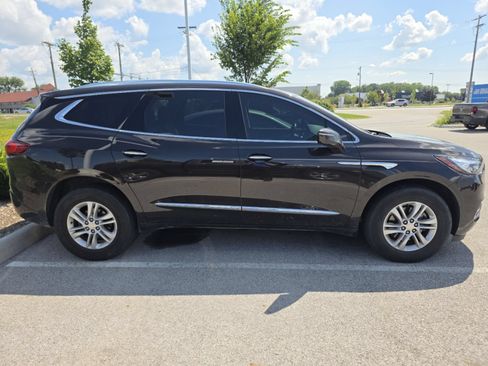 Used 2019 Buick Enclave Essence AWD/4WD image 8