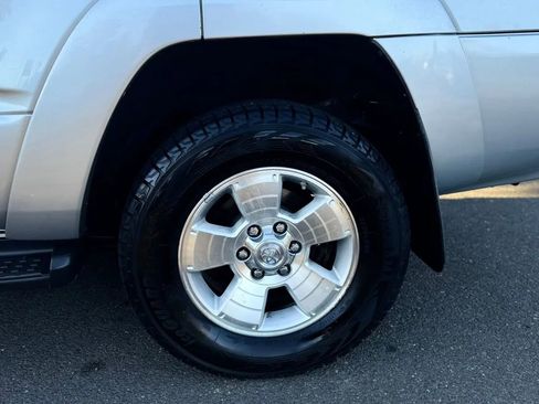 Used 2004 Toyota 4Runner Sport AWD/4WD image 19