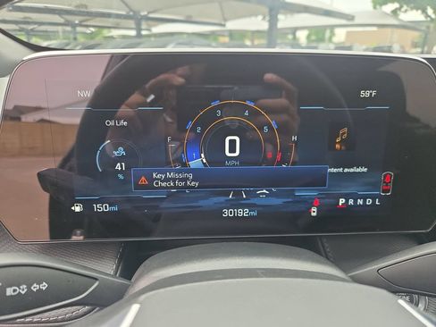 Used 2025 Chevrolet Equinox LT FWD image 28