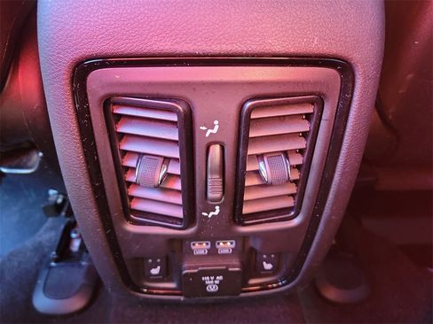 Certified 2022 Dodge Durango R/T w/ Blacktop Package image 23