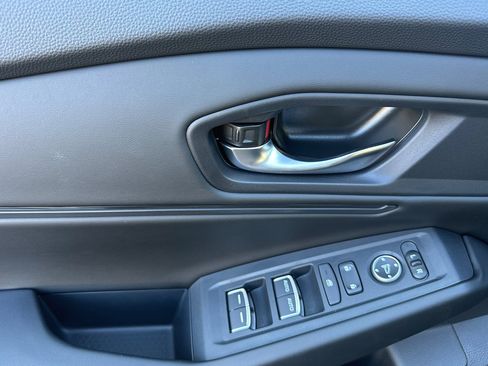 Used 2024 Honda Accord EX image 10