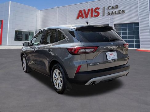 Used 2025 Ford Escape Active AWD/4WD image 9