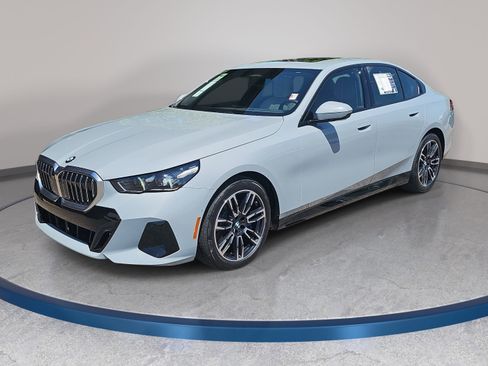 Certified 2026 BMW 530i w/ M Sport Package RWD image 1