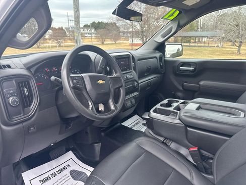 Used 2021 Chevrolet Silverado 1500 W/T w/ Trailering Package image 11