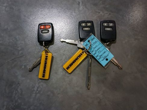 Used 2004 HUMMER H1 4-Door Open Top image 77