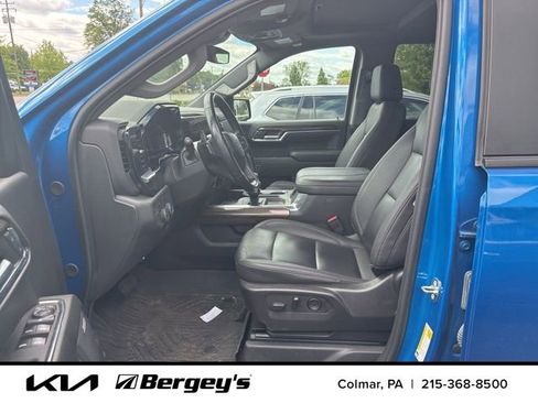 Used 2024 Chevrolet Silverado 1500 LT Trail Boss w/ LT Trail Boss Premium Package AWD/4WD image 9