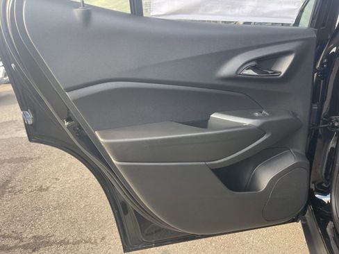 New 2026 Chevrolet Trax RS w/ Sunroof Package image 21