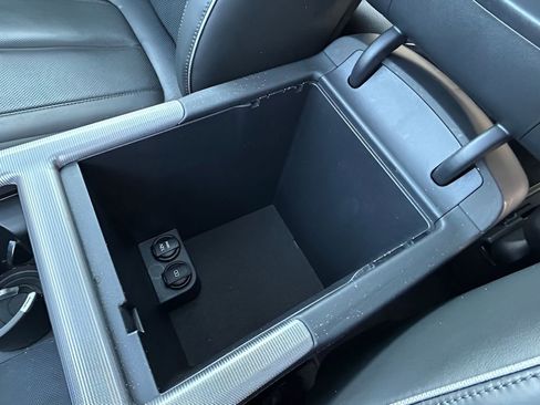 Used 2023 Hyundai Palisade Calligraphy image 31