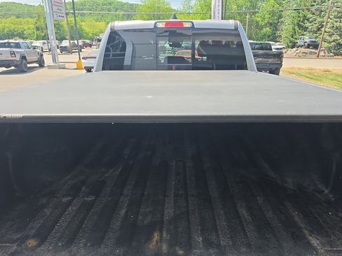 Used 2022 RAM 1500 Big Horn AWD/4WD image 5