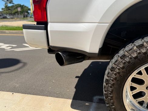 Used 2019 Ford F350 Platinum w/ Platinum Ultimate Package image 7