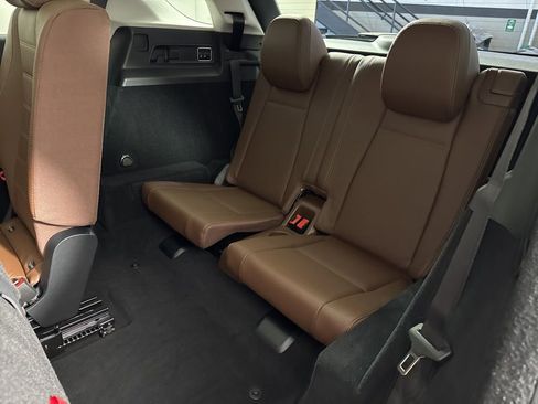 Certified 2025 Mercedes-Benz GLE 450 4MATIC image 22